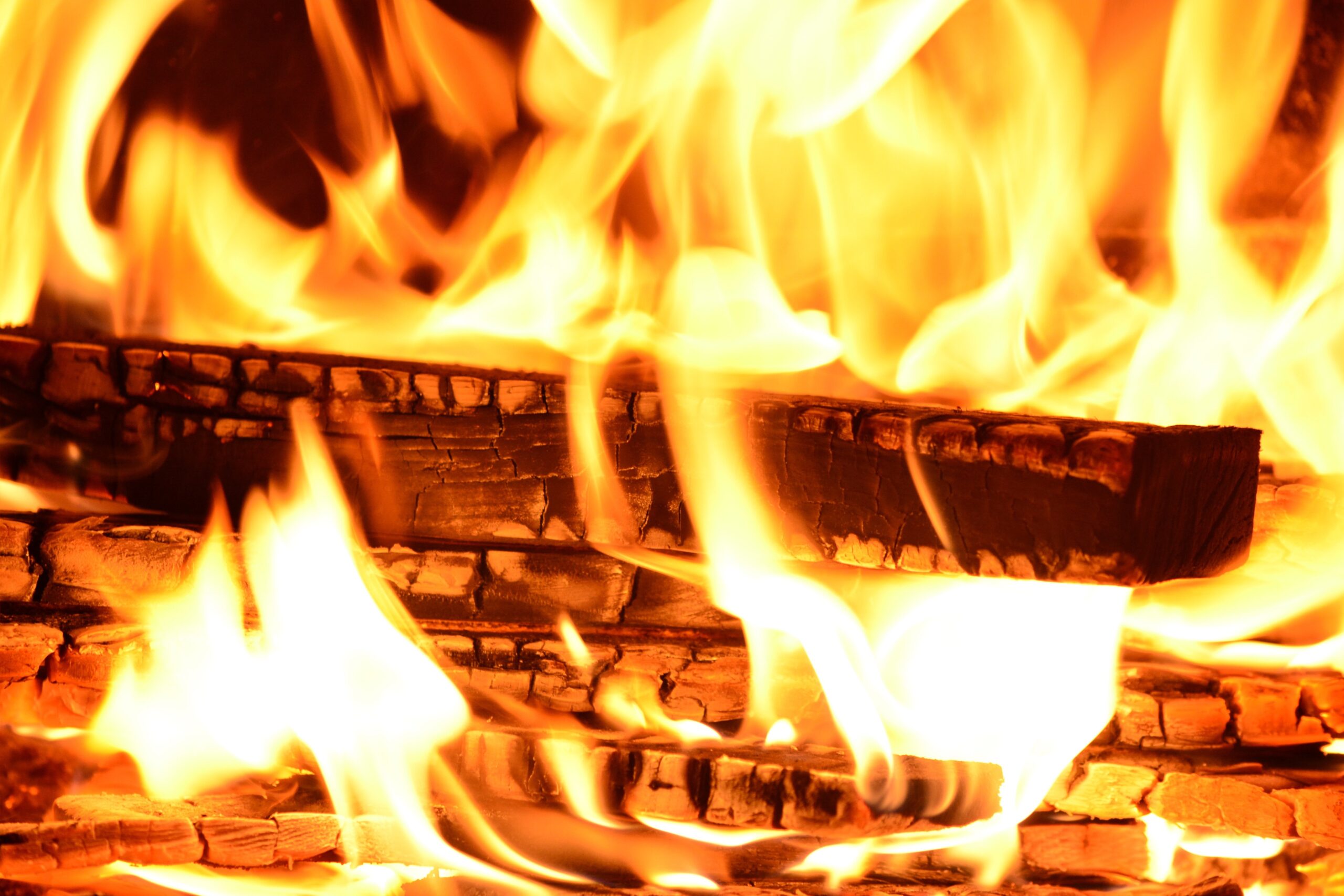 Svatojakubska_noc_ritual Rituální oheň pročišťuje poslední zbytky temnoty po zimě